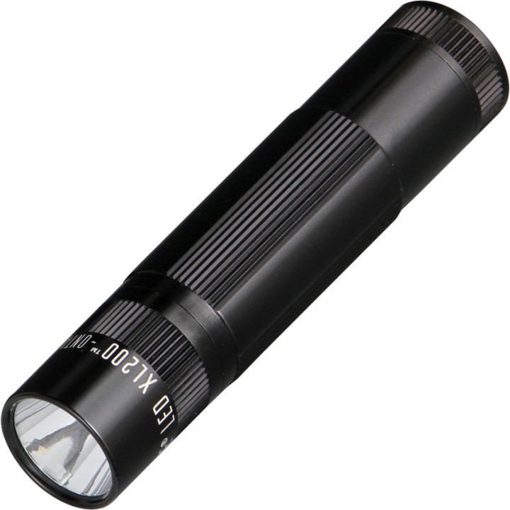 Компактный светодиодный фонарь Maglite XL200 LED