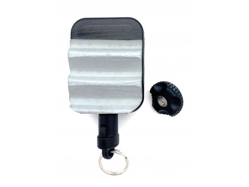 RT2-2102 Ретрактор для рыболовных инструментов, 85гр./710мм. Q/C, подушка для мормышек RT2-2102 Ретрактор для рыболовных инструментов, 85гр./710мм. Q/C, подушка для мормышек