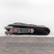 Клипса для средних швейцарских армеских ножей Victorinox Clip & Carry SwissQlip (Chrome) — дополнительное фото