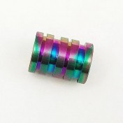 Бусина из титана для темляка из паракорда Coeburn Tool Titanium Lanyard Bead (Rainbow) — дополнительное фото