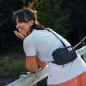 Городская сумка на плечо Fjällräven High Coast Pocket (Navy) — дополнительное фото