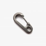 Титановый карабин для ключей и аксессуаров Flytanium Titanium Gate Clip (Medium) — дополнительное фото