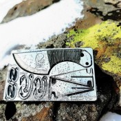 Карточка-мультитул для выживания Grim Workshop Bushcraft Card — дополнительное фото