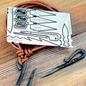 Карточка-мультитул для выживания Grim Workshop Bushcraft Kelso Survival Card — дополнительное фото