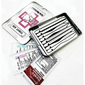 Карточка-мультитул для выживания Grim Workshop Tweezer Card — дополнительное фото