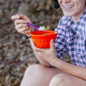 Мягкая миска humangear FlexiBowl (синий) — дополнительное фото