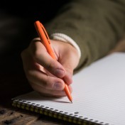 Ручка Fisher Space Pen M4 (оранжевое покрытие, черные чернила) — дополнительное фото