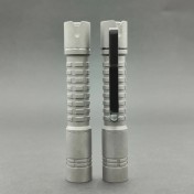 Светодиодный фонарь из титана ReyLight Pineapple Mini Flashlight Ti — дополнительное фото