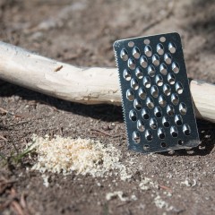 Карточка для выживания Readyman Tinder Scraper