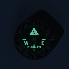 Компас Suunto Clipper L/B NH на клипсе