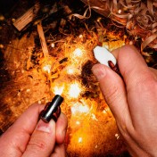 Кулон для походов и выживания Wazoo Bushcraft Necklace — дополнительное фото