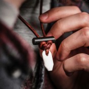 Кулон для походов и выживания Wazoo Bushcraft Necklace — дополнительное фото