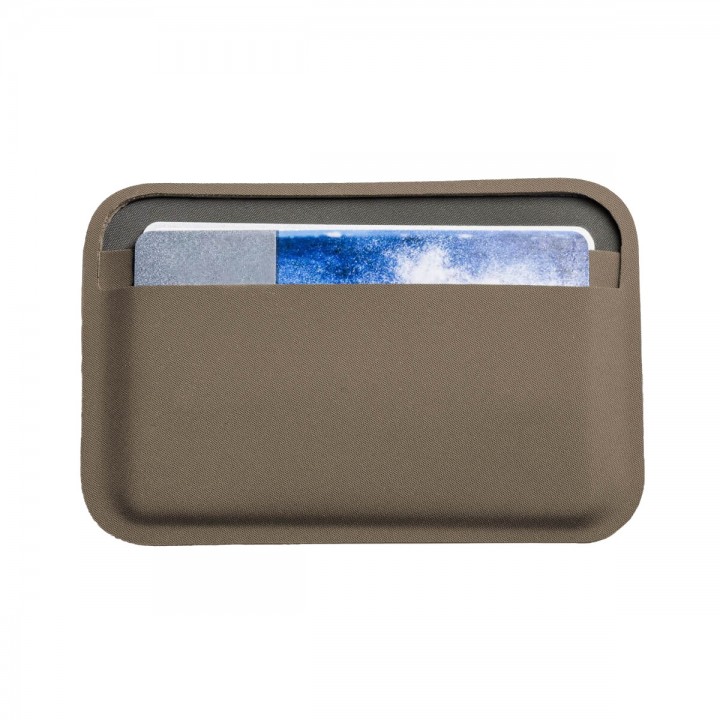 Минималистичный кошелек-картхолдер Magpul DAKA Essential Wallet (Flat Dark Earth)