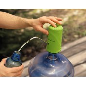 Портативная помпа для воды 19 литров на USB Coghlan's Water Pump — дополнительное фото