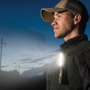 Карманный рабочий фонарь на батарейках AAA Caterpillar Pocket COB Worklight (камуфляж) — дополнительное фото