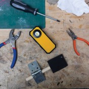 Карманный рабочий фонарь на батарейках AAA Caterpillar Pocket Spot Light — дополнительное фото