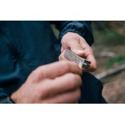Титановый спичечный коробок Maratac Titanium Match Slide Box With Loop — дополнительное фото