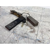Титановый спичечный коробок Maratac Titanium Match Slide Box With Loop — дополнительное фото