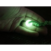 Светящаяся бусина-маркер для темляка из паракорда Maratac Gear UGM - Universal Glow Marker — дополнительное фото