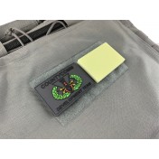 Светящийся патч-маркер на велкро Maratac UGM - Square 3x2 Tough Patch - Universal Glow Marker — дополнительное фото
