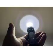 Компактный фонарь Maratac EZ - Throw 18650 / 21700 Flashlight — дополнительное фото