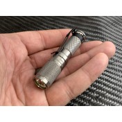 Титановый карманный фонарь Maratac Titanium AAA Flashlight REV 5 — дополнительное фото