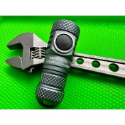 Карманный фонарь Maratac Chickpea - Gray - Floodlight LED Flashlight 10180 — дополнительное фото