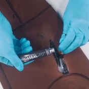 Водонепроницаемый клей и акселератор для ремонта снаряжения GEAR AID Aquaseal FD Repair Adhesive and Cure Accelerator — дополнительное фото