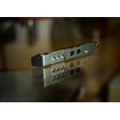 Компактный инструмент-ломик TEC Accessories Ti-Pry Titanium Pry Bar: Keychain Edition — дополнительное фото