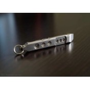 Компактный инструмент-ломик TEC Accessories Ti-Pry Titanium Pry Bar: Keychain Edition — дополнительное фото